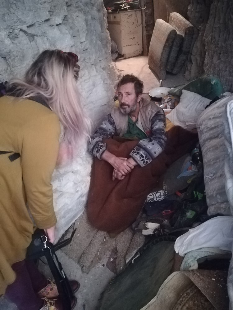 Senad Pondro nepokretan leži među hladnim kamenim zidovima u bunkeru na Punti